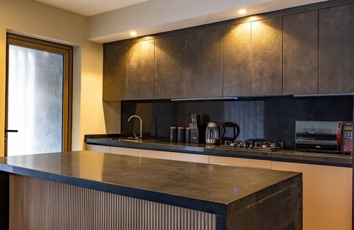 Nairobi Upper Hill Apartment | Modern Enaki Resort Apartment