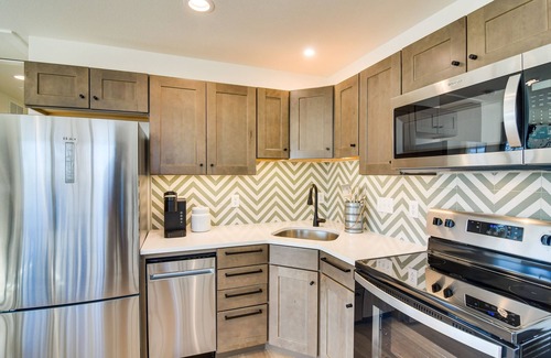 Erie House | Modern Erie Home - Walk to Downtown!