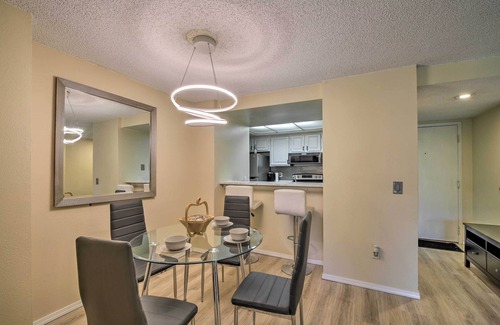 Renton Condo | Modern Family Condo ~ 12 Mi to Downtown Seattle!
