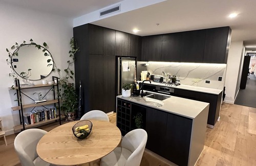 Wickham Apartment | Modern Family-Friendly Apartment in Newcastle