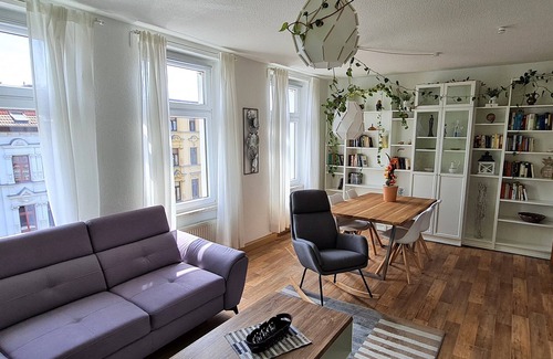 Sudenburg Apartment | Modern family-friendly holiday apartment - very easy to reach near the city center