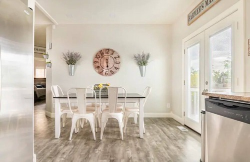 Stetson Hills House | Modern Farm House + Family Friendly!