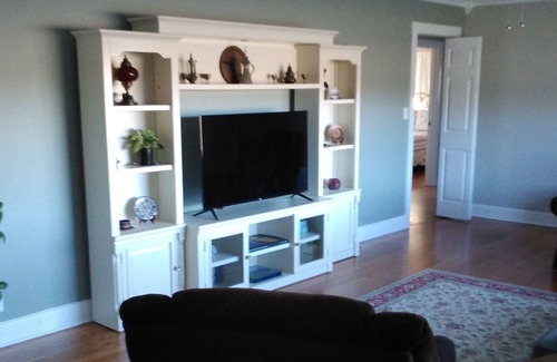 Horton Other | Modern Farmhouse- room to run around, enjoy the outdoors and Lake Guntersville !