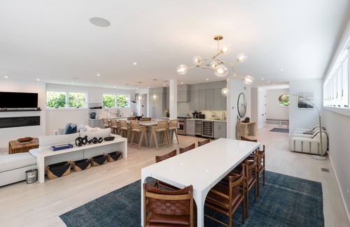 Bridgehampton House | Modern FarmHouse 8BR large pool Bridgehampton Wineries Ocean Restaurants near by