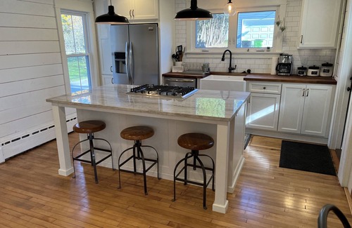 Green Lake House | Modern farmhouse with Wraparound Porch Near the Lake!