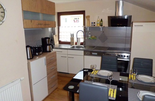 Bad Hofgastein Apartment | Modern FEWO centrally located with free entry to the Alpentherme, only 400m from the ski lift