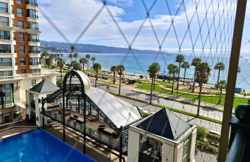 Vina del Mar Apartment | MODERN FIRST LINE APARTMENT WITH SEA VIEW