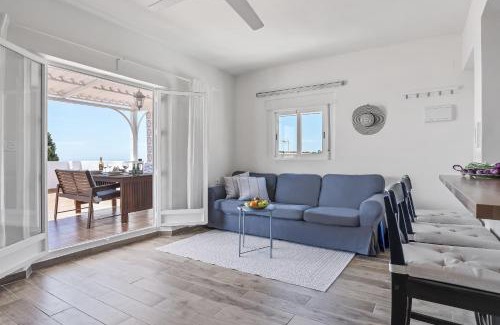 Almunecar Apartment | Modern Flat with Big Terrace and Magical View