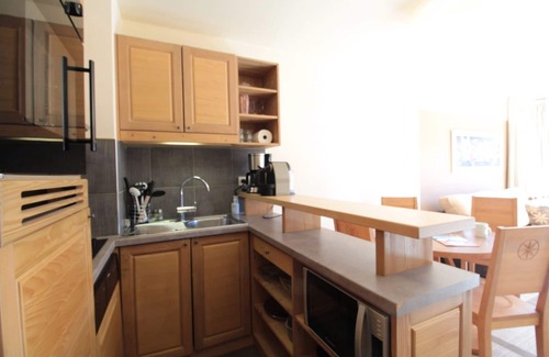 Flaine Apartment | Modern furnished apartment with beautiful views at the slopes (ski-in ski-out)