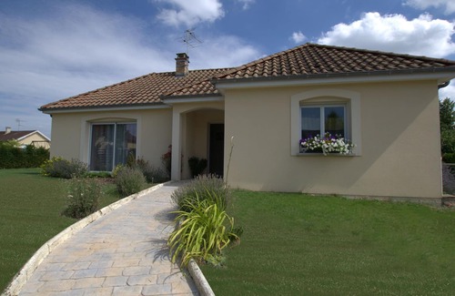 Lavau House | Modern furnishings, quiet and comfortable house 10 minutes from Troyes