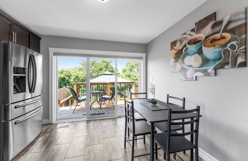 Amherstburg House | Modern Getaway In Amherstburg | Wine, Style & Relaxation