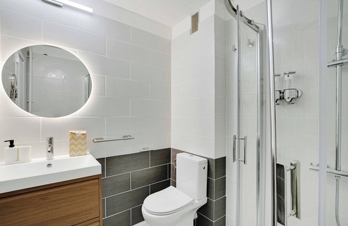 Meudon-la-Foret Apartment | Modern "green Suites" Residence - Meudon/velizy