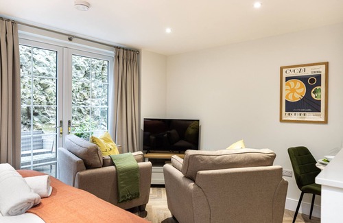 Stoney Middleton Apartment | Modern ground floor studio apartment in the historic village of Stoney Middleton