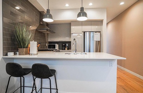 North Beacon Hill House | Modern Home, Rooftop view, 3 block Beacon station