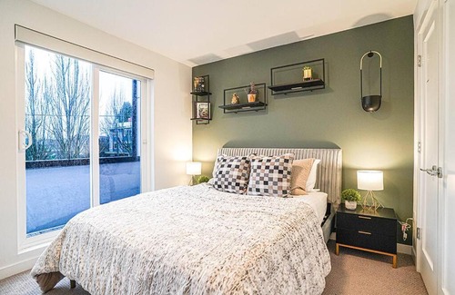 North Beacon Hill House | Modern Home, Rooftop view, 3 block Beacon station