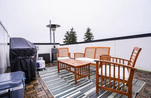 North Beacon Hill House | Modern Home, Rooftop view, 3 block Beacon station