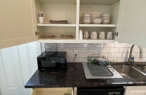 Southeast Houston House | Modern Home with Terrace, near Downtown/NRG Stadium/Medical Center!