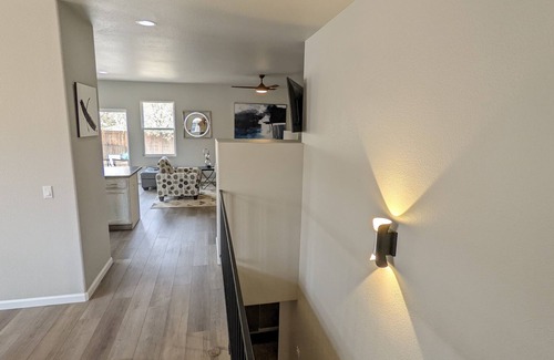 Gleneagle House | Modern House 5 Minutes Away From USAFA Short term or Long term rental!
