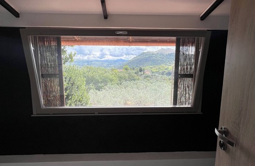 Montopoli di Sabina Villa | Modern House