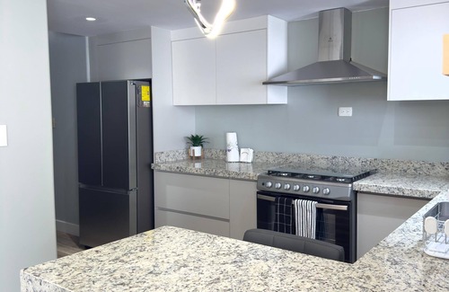 Hermosillo House | Modern House w/alberca, Airport and Consulate in Hermosillo