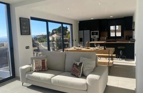 El Mas Fumats House | Modern House with City View in El Mas Fumats