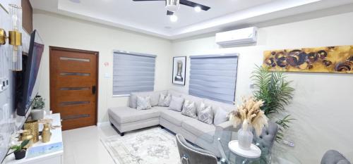 Ocho Rios Villa | Modern Island Escape -Pool-Gym & Patio