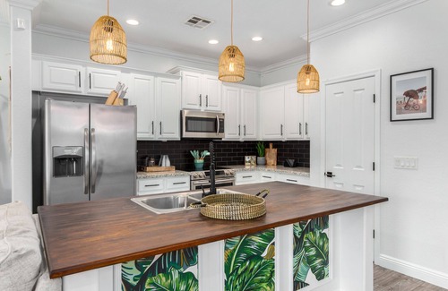 Cooley Station House | Modern Island Getaway w/Heated Pool, Bar & Gazebo