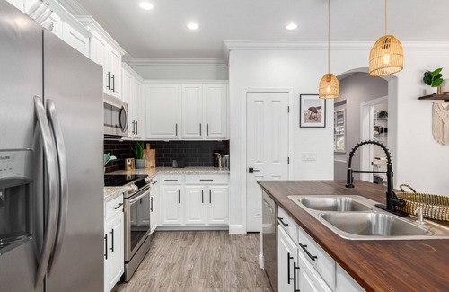 Cooley Station House | Modern Island Getaway w/Heated Pool, Bar & Gazebo