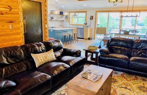 Huddleston Cabin | Modern Lakeside Cabin with Stunning Views and Deep Water Access! Pet friendly!