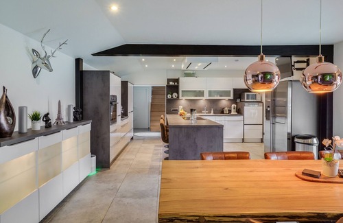 Hinnenburg House | modern life in the forest