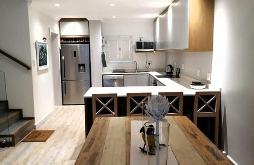 Shaka's Rock Villa | Modern & Luxurious Beachfront Villa