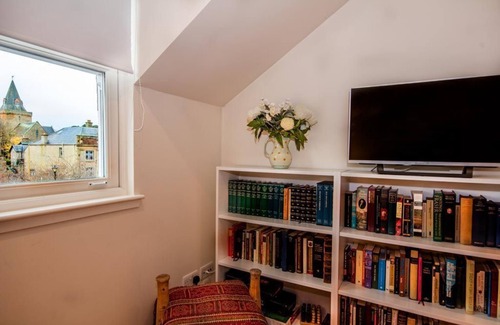 Dornoch Apartment | Modern luxury apartment overlooking the main square in Dornoch.