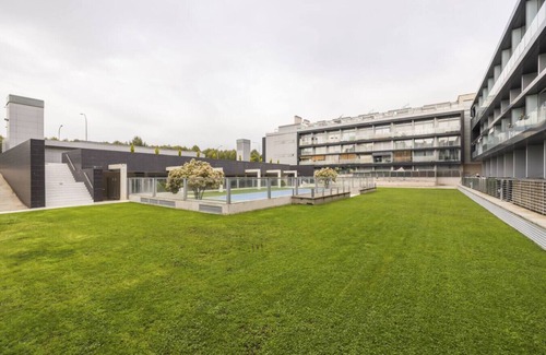 Villa de Vallecas Apartment | Modern Luxury in Prime Location