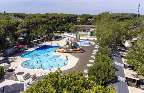 Lido Adriano House | Modern mobile home close to beach Marina, 2 bedrooms 1,5 bathrooms, cosy terrace