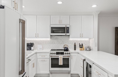 Napa Condo | Modern Napa Retreat on Silverado’s 8th Hole