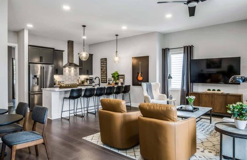 Nashville House | Modern Nashville Retreat Rooftop + Hot Tub