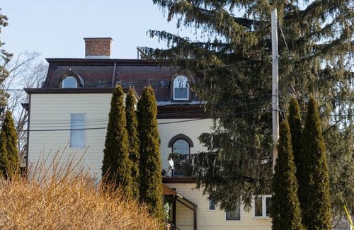 Newtonville Apartment | Modern North Troy Apt with Beautiful Wooden Mantel