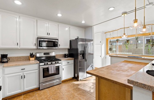 Serra Mesa House | Modern Oasis/Spa with Casita and Spacious Yard