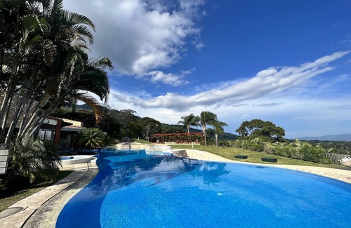 Santa Ana Apartment | Modern penthouse, office, A/C, Pool, GYM