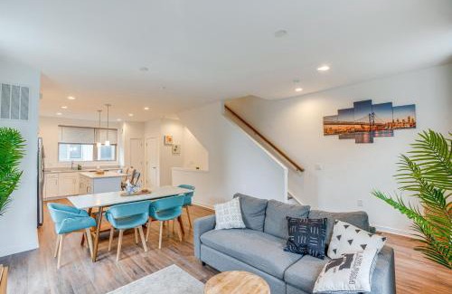 Olde Richmond House | Modern Philly Townhome with Rooftop Deck and Views!
