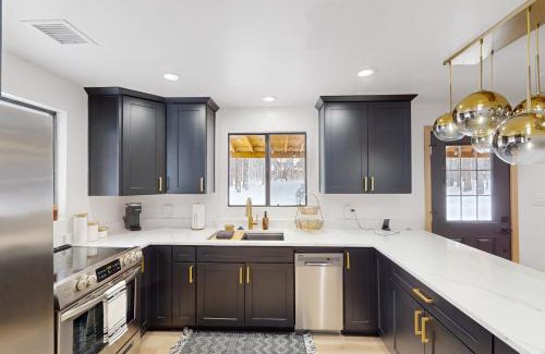 Pinetop House | Modern Pine Sanctuary