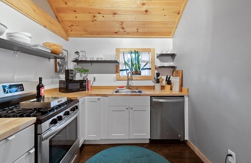 Pocono Pines Cabin | Modern Pocono Cabin | Firepit | BBQ | Pet Friendly