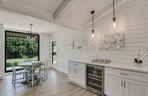 Round Rock House | Modern Ranch Home w/ith a Backyard Oasis Near Dell