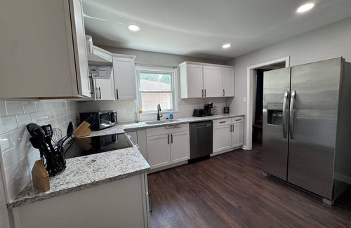 Greensboro House | Modern Retreat in Greensboro