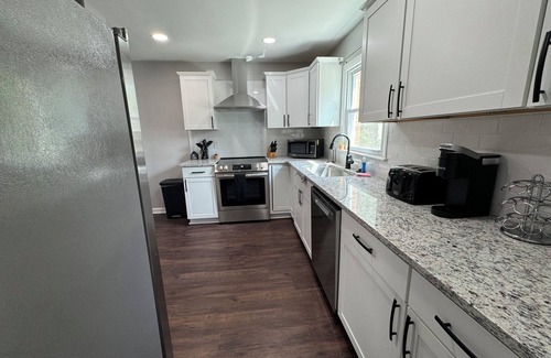 Greensboro House | Modern Retreat in Greensboro