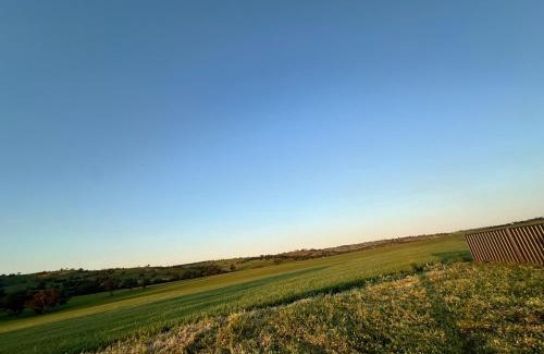 Nunile House | Modern Retreat with Stunning Panoramic Views