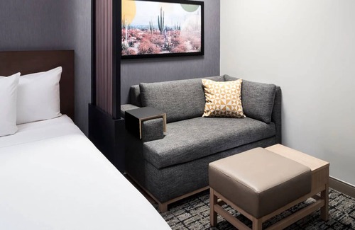 Tempe Hotel | Modern Rooms Perfect for ASU Visitors, Just Steps Away! - 4 Units
