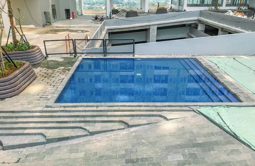 Kedungmanggu Apartment | Modern Scandinavian Studio At Lrt City Sentul - Royal Sentul Park Apartment