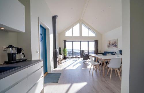 Vestbygd House | Modern Seaside Home with Sea View & Private Motorboat