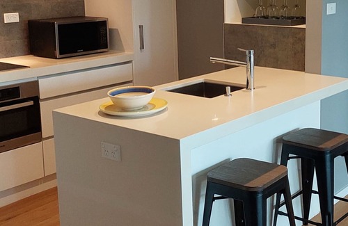 Bilgola Plateau Apartment | Modern self contained apartment with beautiful views over Pittwater.